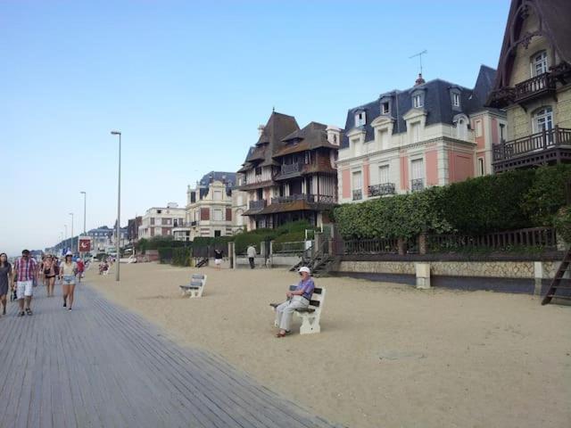 Un Chez Soi Bord De Mer 트로우빌쉬메르 외부 사진